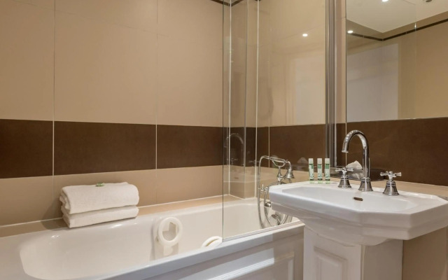 B&B Hotel Girona 2