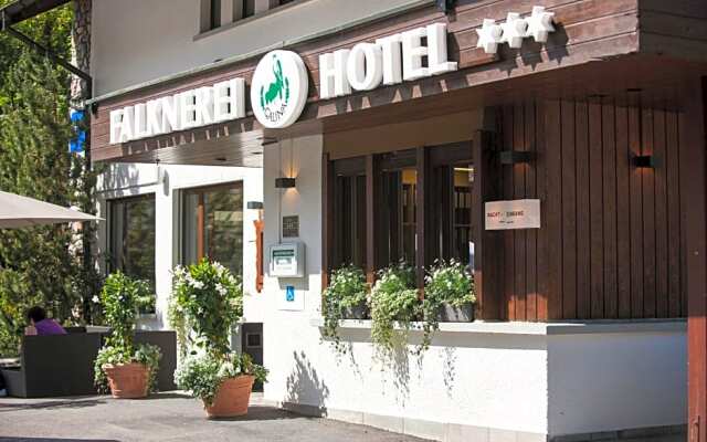 Hotel Falknerei Galina