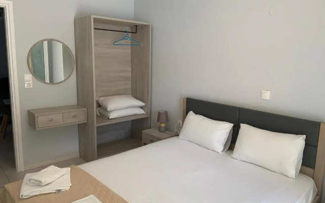 Elia Beach Apartments Vrachos