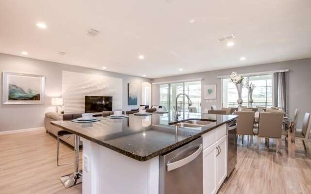 2619ca 10 Bedroom Villa by Redawning