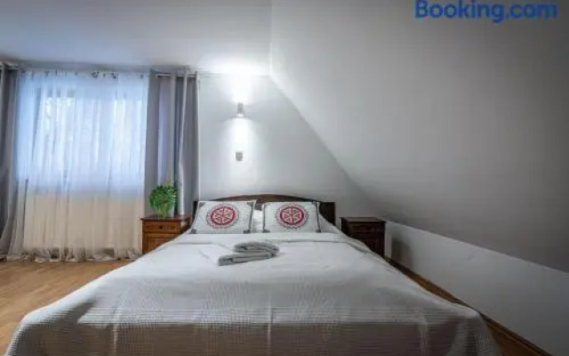 Willa Cicha Woda III