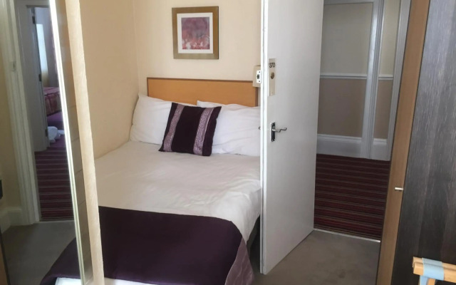 The Clifton Hotel