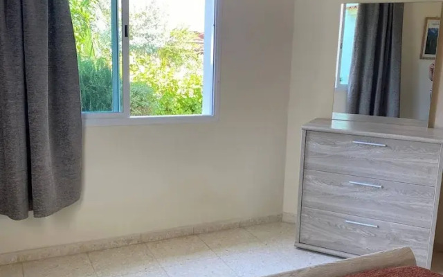 Room in Guest Room - Kritos Apartments-one Bedroom
