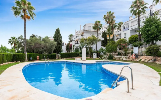 Amazing Pool and Garden Apartment by Costarentals - Ref 253