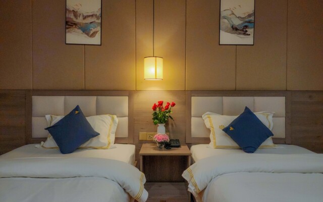 Sunshine Hotel