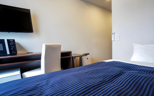 Hotel Live Max Yokohama Motomachi Ekimae - Image 4