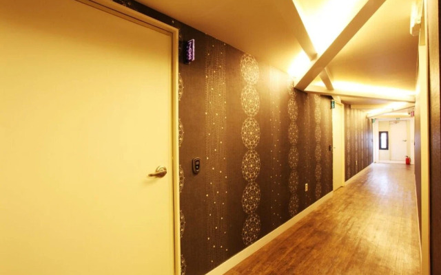 Yeongdeungpo The Moon Hotel