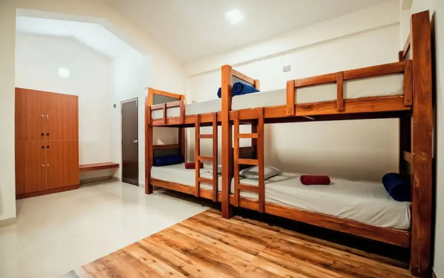 Commune18 Resorts