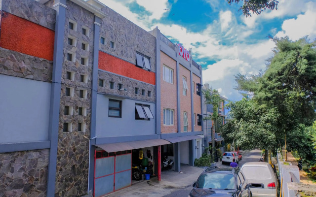 OYO 354 32 Guest House