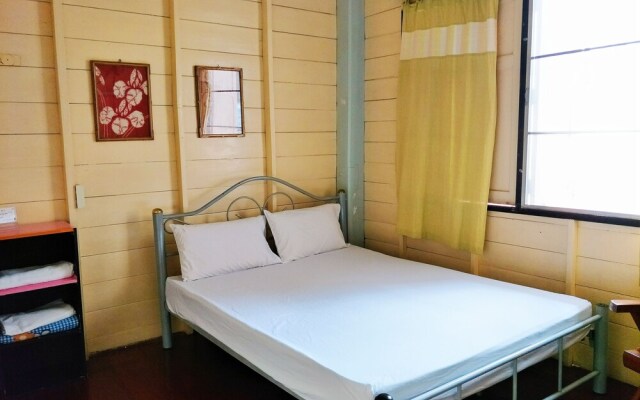 Ban Jaidee Guesthouse