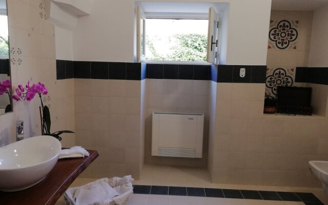 Agorà Suites & Apartments