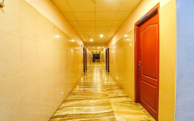 Fabhotel Skyry I