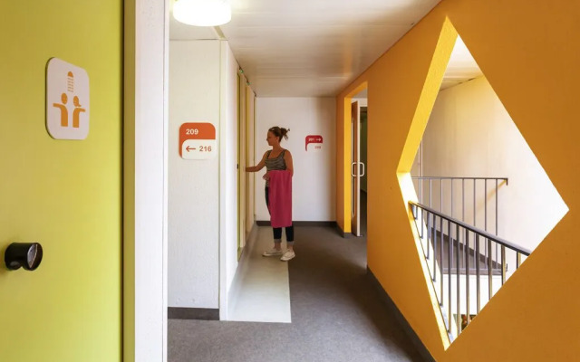 hotelF1 Valenciennes Douchy les Mines