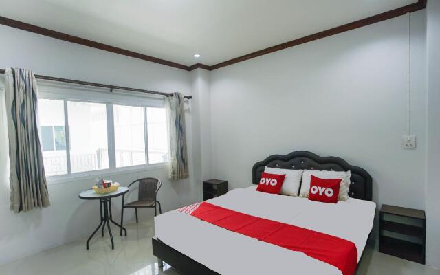 OYO 75394 Sakthong Grand Hotel