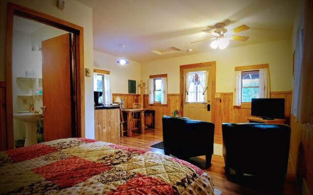 Homestead Cabin Resort