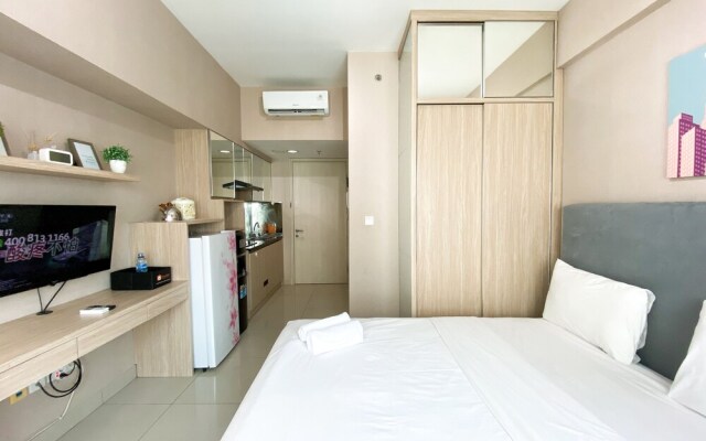 Studio Springlake Summarecon Bekasi Apartment Near Shopping Mall
