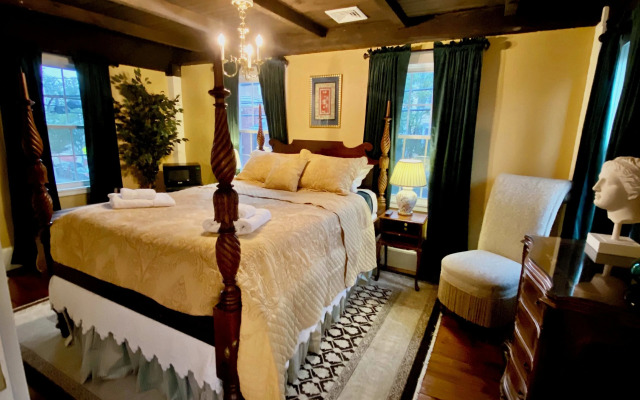 Silsbee's by Daniels House