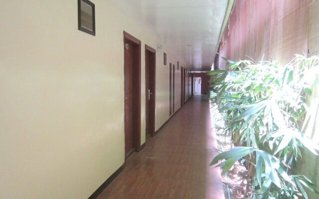 Las Brisas Garden Resort