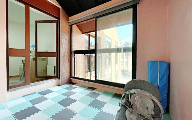 Nice 110m With Balcony In The Downtown