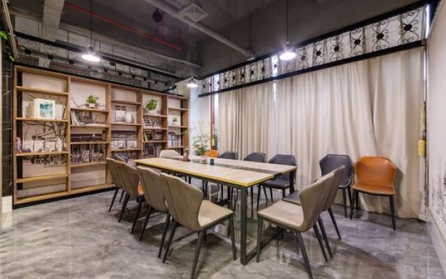 City Comfort Inn Hotel (Lingao Shopping Plaza)