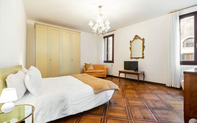 Del Remer Apartment - 5mins from San Marco sq