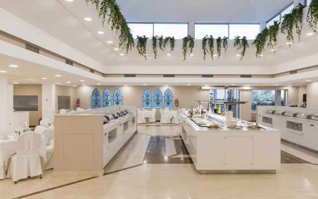 Esperides Beach Resort
