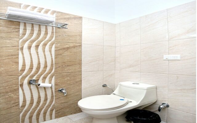 OYO 15565 Hotel Midtown