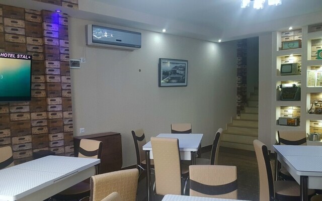 Stal Hotel +