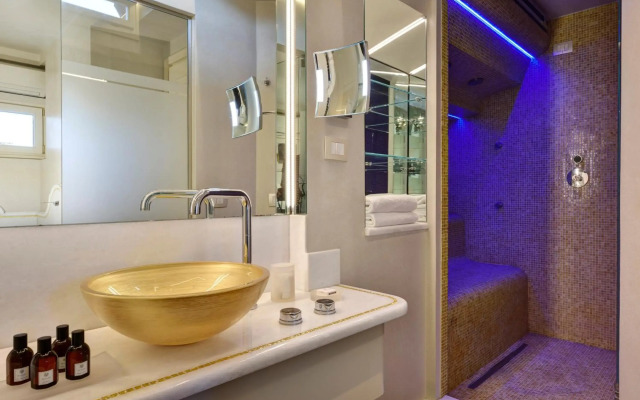 San Firenze Suites & Spa