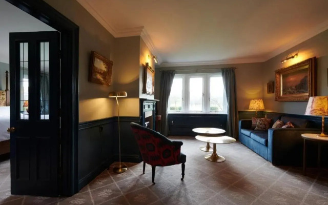 The Devonshire Arms Hotel