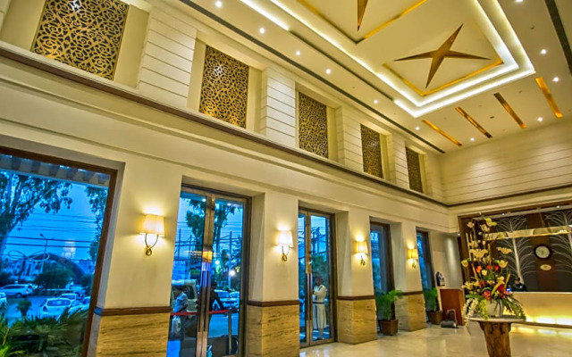 Sarovar Portico Hotel