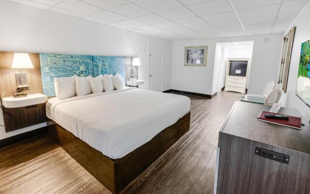 Tropical Seas Hotel