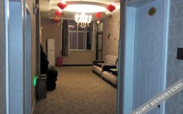 Huazun Hotel