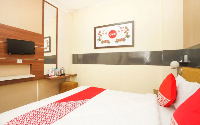 OYO 450 Semampir Residence