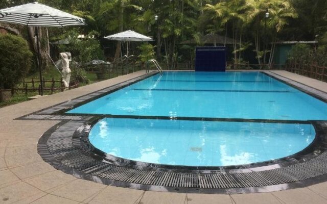 Hotel Surasa