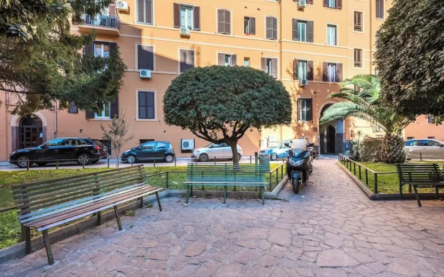 Rome Termini Caesar Coulour Suite