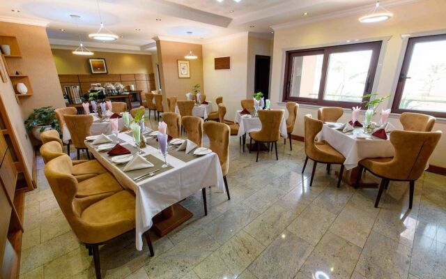 Alphaplus Apartments