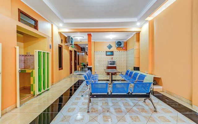 OYO 90768 Endrayanti Inn Syariah