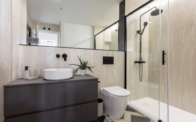 Elegant Apartment in Madrid Pedro Teixeira