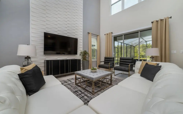 Villa W/private Pool &themed Rooms, Near Disney!