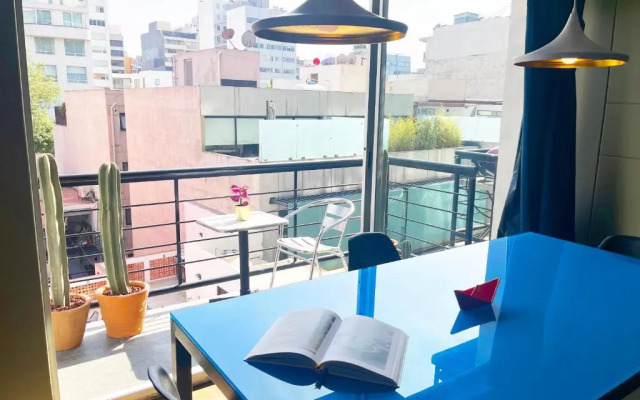 Trendy Suite With Terrace in Polanco