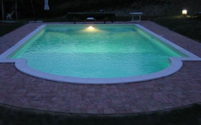 Agriturismo Monticello Di SantAlpestro