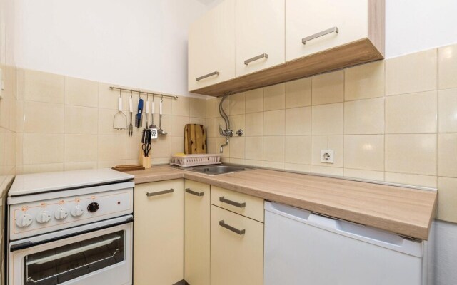 Stunning Home in Barbat-rab With Wifi and 1 Bedrooms