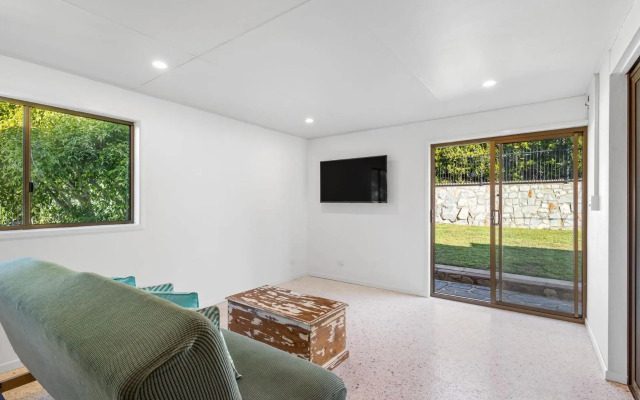 The Pool House Coolum Beach