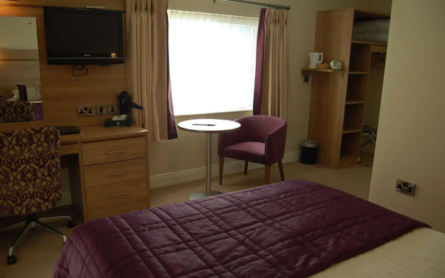 Ivanhoe Inn and Hotel