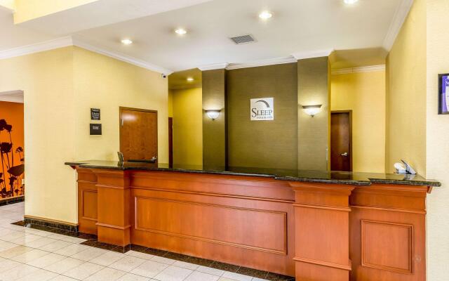 Sleep Inn & Suites Stafford - Sugarland