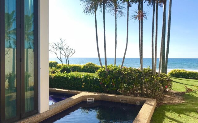 Sunset Seaview Beach Villas & Spa Suites at Nexus Karambunai