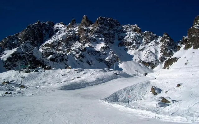 Les Rochers