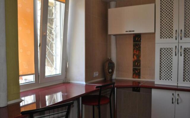 Cozy apartments near the McDonalds