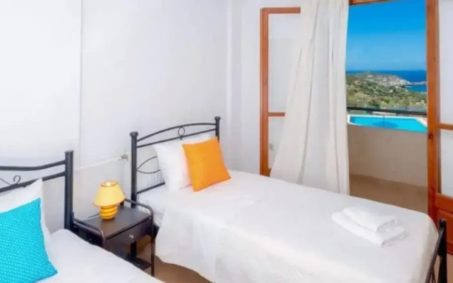 Luxurious Villa Kardi a Small Paradise
